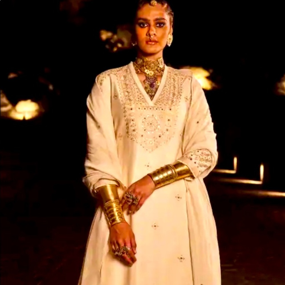 Meet your Posher, Harleen